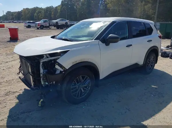 5N1BT3AB7PC934548 2023 NISSAN ROGUE - Image 2