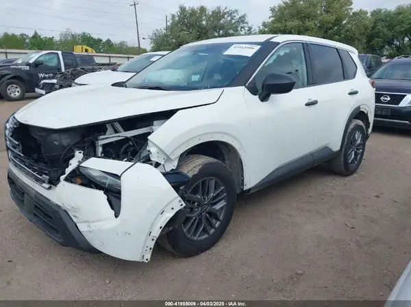 5N1BT3AB7RC707671 2024 NISSAN ROGUE - Image 2