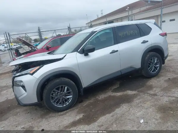 5N1BT3AB7RC726284 2024 NISSAN ROGUE - Image 2