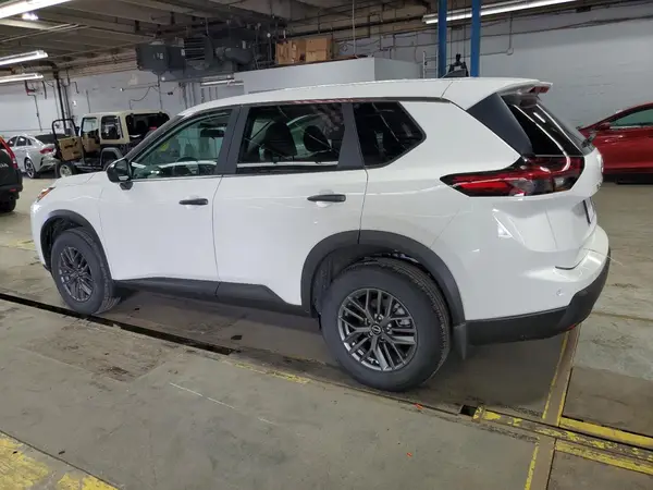 5N1BT3AB7SC780254 2025 NISSAN ROGUE - Image 2