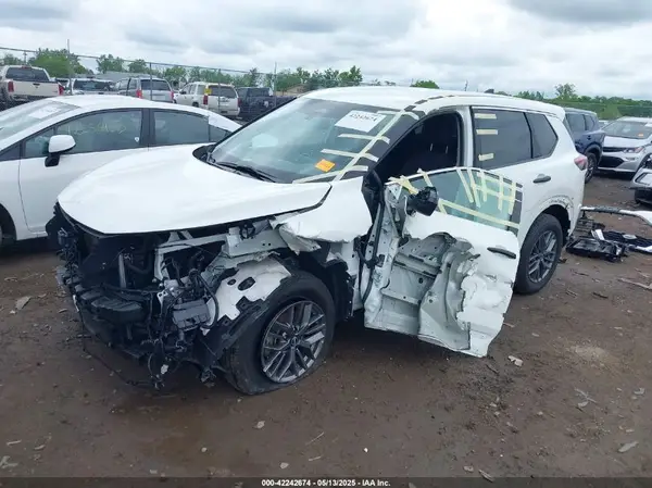 5N1BT3AB8PC850965 2023 NISSAN ROGUE - Image 2