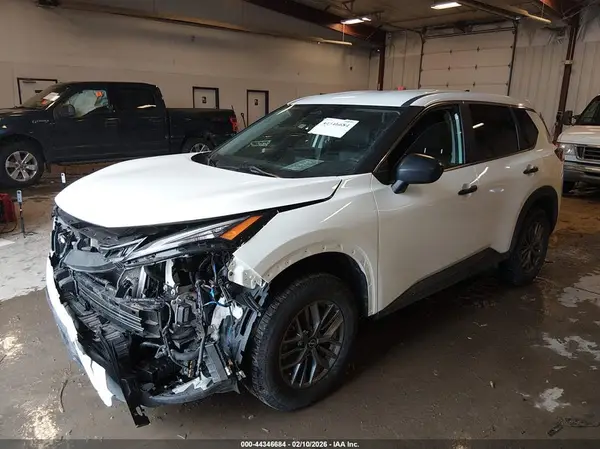 5N1BT3AB8RC702897 2024 NISSAN ROGUE - Image 2
