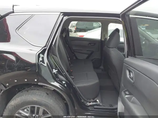 5N1BT3AB8SC869735 2025 NISSAN ROGUE - Image 8