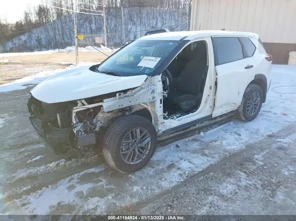 5N1BT3AB9PC815223 2023 NISSAN ROGUE - Image 2