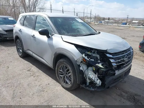 5N1BT3AB9RC685320 2024 NISSAN ROGUE - Image 1