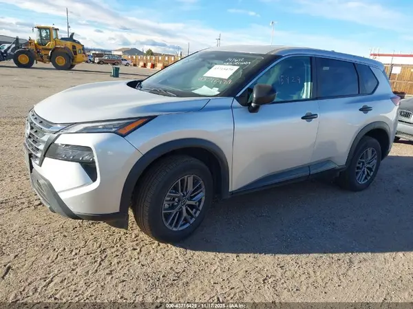 5N1BT3AB9RC687987 2024 NISSAN ROGUE - Image 2