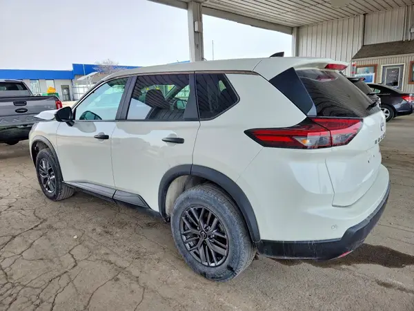 5N1BT3AB9RC702892 2024 NISSAN ROGUE - Image 2