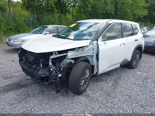5N1BT3ABXPC801475 2023 NISSAN ROGUE - Image 2