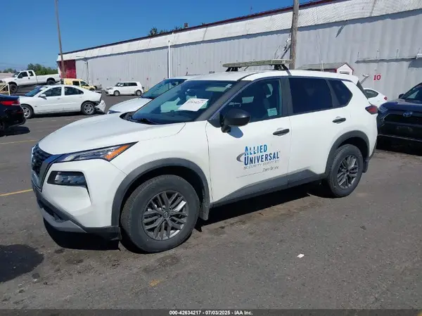 5N1BT3ABXPC825033 2023 NISSAN ROGUE - Image 2