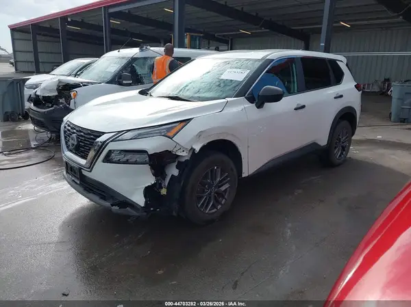 5N1BT3ABXPC858100 2023 NISSAN ROGUE - Image 2