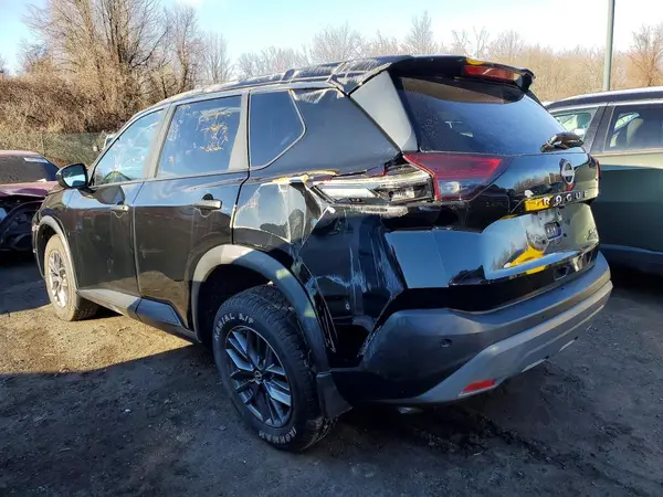 5N1BT3ABXPC884163 2023 NISSAN ROGUE - Image 2