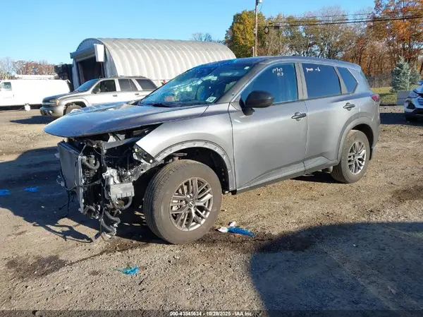 5N1BT3ABXPC884910 2023 NISSAN ROGUE - Image 2