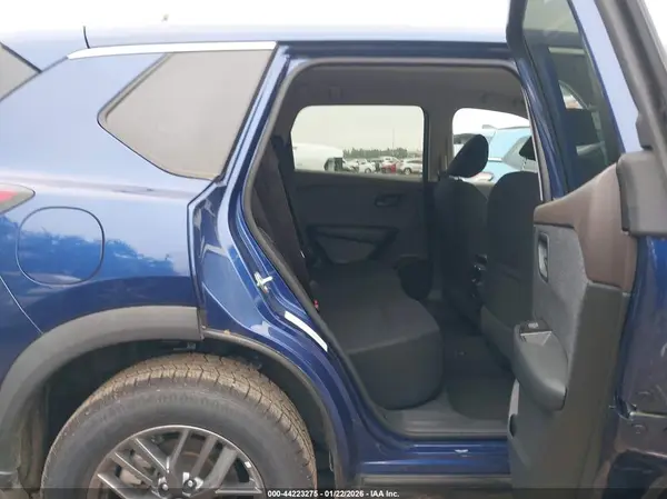 5N1BT3ABXPC889394 2023 NISSAN ROGUE - Image 8