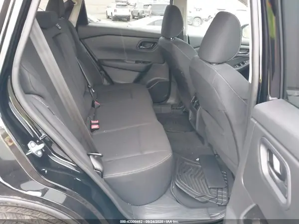 5N1BT3ABXRC689232 2024 NISSAN ROGUE - Image 8