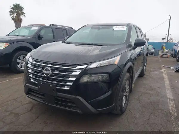 5N1BT3ABXSC765294 2025 NISSAN ROGUE - Image 2