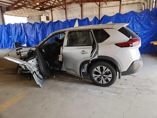 5N1BT3BA0NC697694 2022 NISSAN ROGUE - Image 2