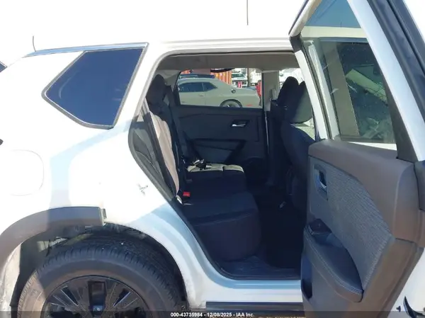 5N1BT3BA0PC757220 2023 NISSAN ROGUE - Image 8