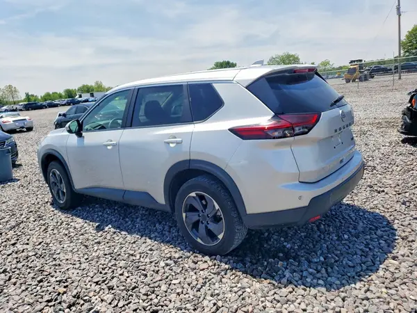 5N1BT3BA0RC678679 2024 NISSAN ROGUE - Image 2