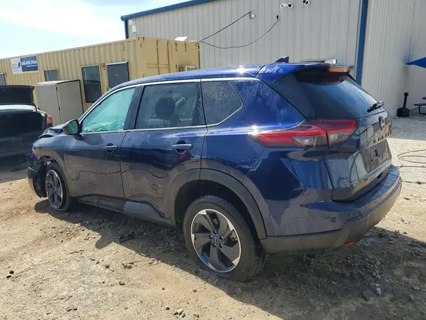 5N1BT3BA0RC690671 2024 NISSAN ROGUE - Image 2