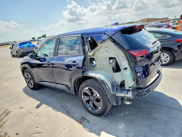 5N1BT3BA0RC696938 2024 NISSAN ROGUE - Image 2