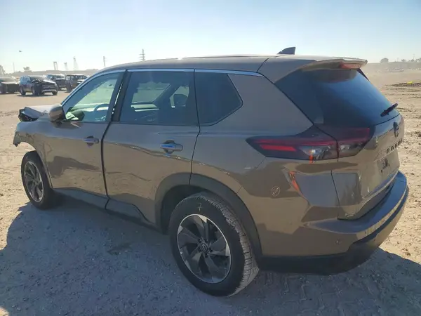 5N1BT3BA0SC774222 2025 NISSAN ROGUE - Image 2