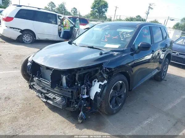 5N1BT3BA0SC785978 2025 NISSAN ROGUE - Image 2