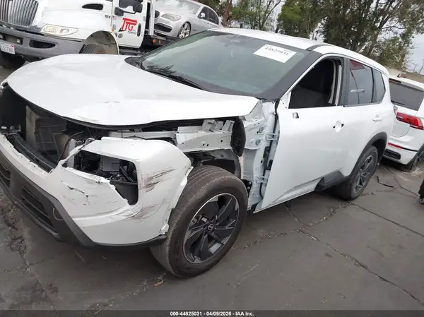 5N1BT3BA0TC733218 2026 NISSAN ROGUE - Image 2