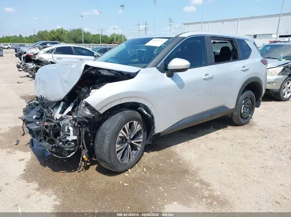 5N1BT3BA1PC887815 2023 NISSAN ROGUE - Image 2