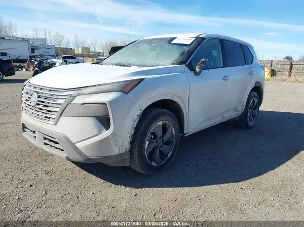 5N1BT3BA1RC672230 2024 NISSAN ROGUE - Image 2