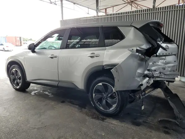 5N1BT3BA1RC677606 2024 NISSAN ROGUE - Image 2