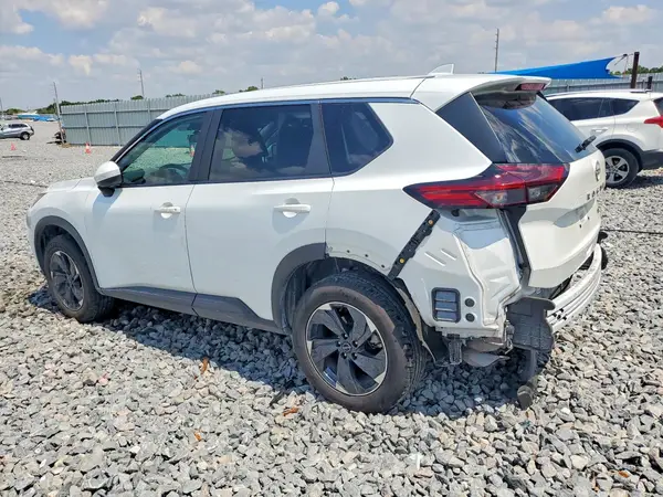 5N1BT3BA1RC677962 2024 NISSAN ROGUE - Image 2