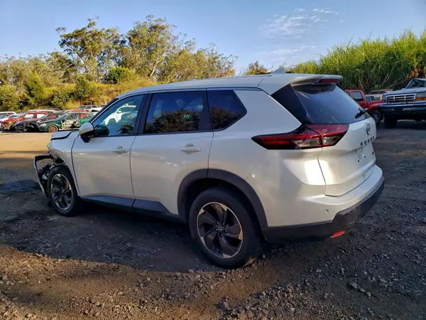 5N1BT3BA1RC701807 2024 NISSAN ROGUE - Image 2