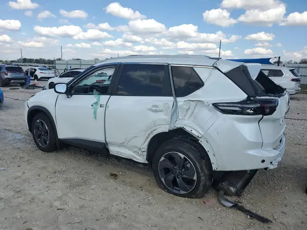 5N1BT3BA1RC728103 2024 NISSAN ROGUE - Image 2