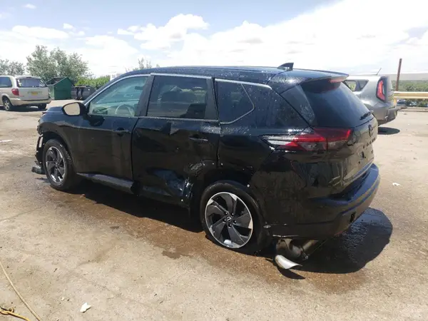 5N1BT3BA1RC757858 2024 NISSAN ROGUE - Image 2