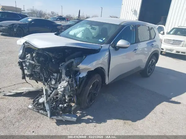 5N1BT3BA1SC796147 2025 NISSAN ROGUE - Image 2