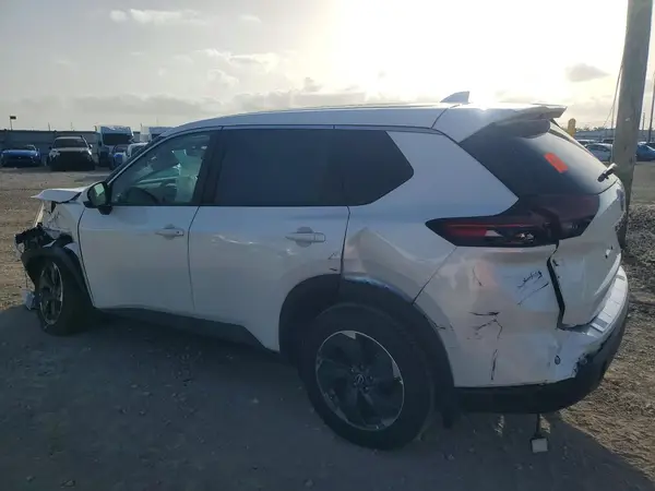 5N1BT3BA1SC855617 2025 NISSAN ROGUE - Image 2