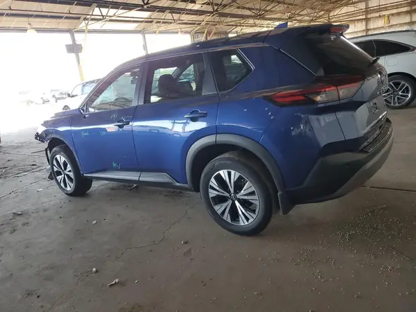 5N1BT3BA2NC678208 2022 NISSAN ROGUE - Image 2