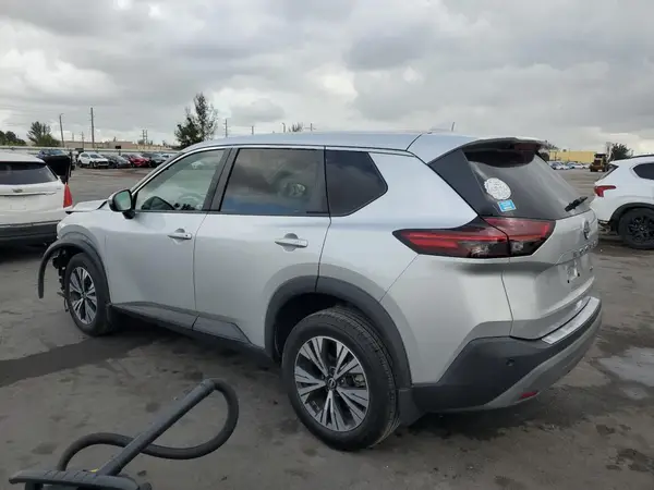 5N1BT3BA2NC678354 2022 NISSAN ROGUE - Image 2