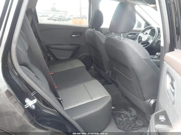 5N1BT3BA2NC683022 2022 NISSAN ROGUE - Image 8