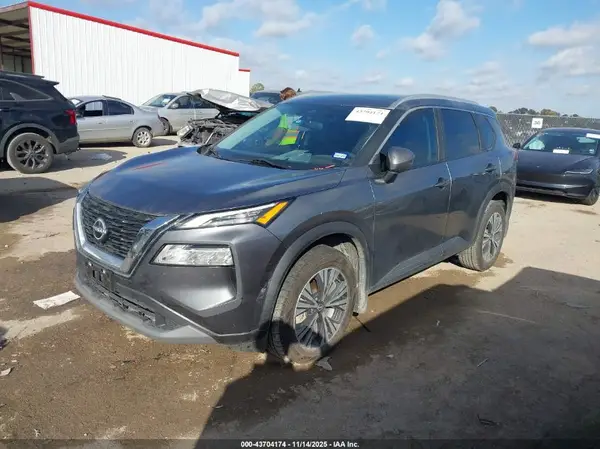 5N1BT3BA2PC779316 2023 NISSAN ROGUE - Image 2