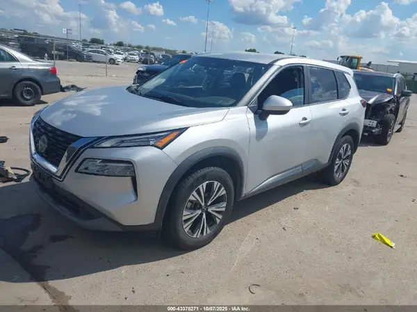 5N1BT3BA2PC779493 2023 NISSAN ROGUE - Image 2