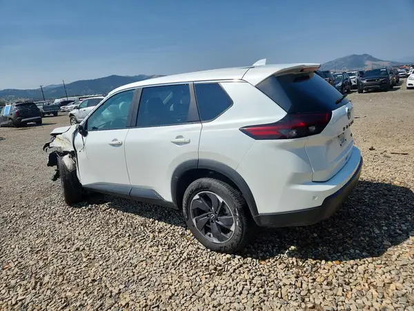 5N1BT3BA2RC678103 2024 NISSAN ROGUE - Image 2