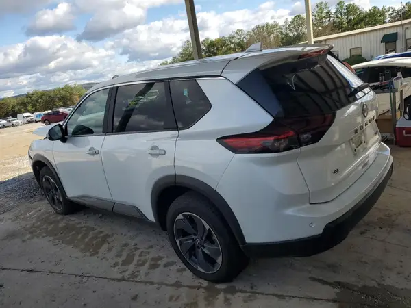 5N1BT3BA2RC680238 2024 NISSAN ROGUE - Image 2