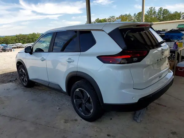 5N1BT3BA2RC682183 2024 NISSAN ROGUE - Image 2