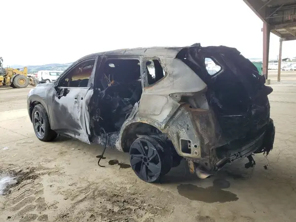 5N1BT3BA2RC695824 2024 NISSAN ROGUE - Image 2