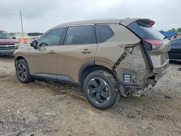 5N1BT3BA2RC714131 2024 NISSAN ROGUE - Image 2