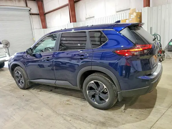 5N1BT3BA2RC744911 2024 NISSAN ROGUE - Image 2