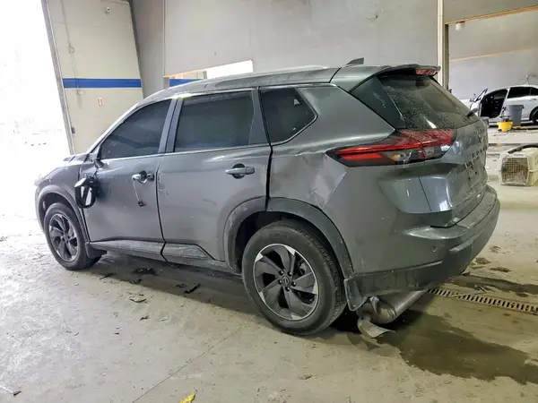 5N1BT3BA2RC756380 2024 NISSAN ROGUE - Image 2