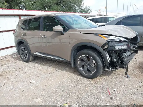 5N1BT3BA2SC674557 2025 NISSAN ROGUE - Image 1
