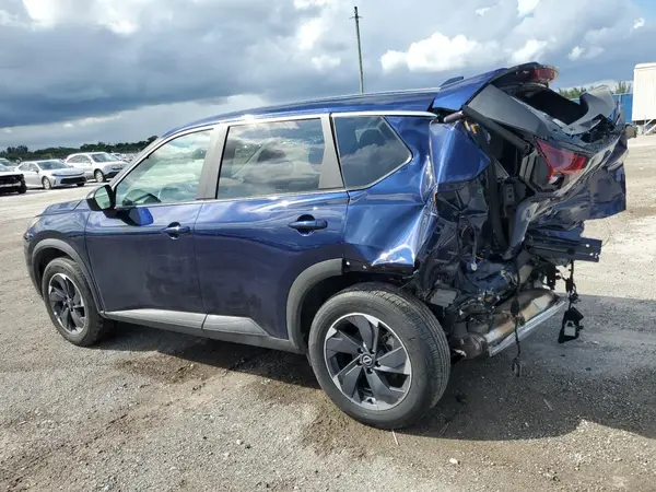 5N1BT3BA2SC813182 2025 NISSAN ROGUE - Image 2